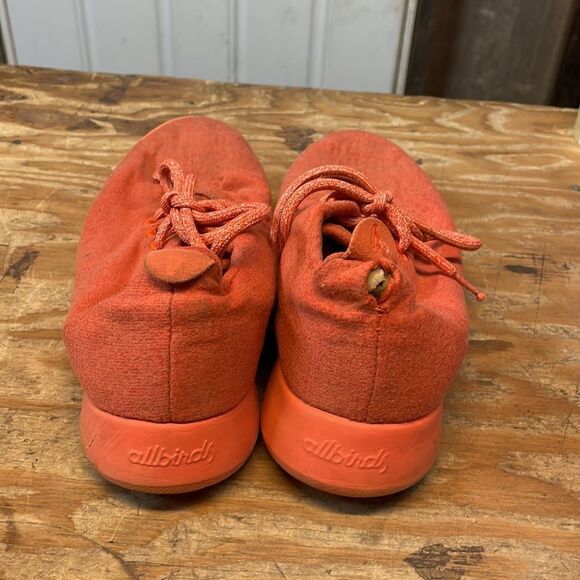 AllBirds wool runners woman’s orange tennis shoes in size 8 - Picture 4 of 10